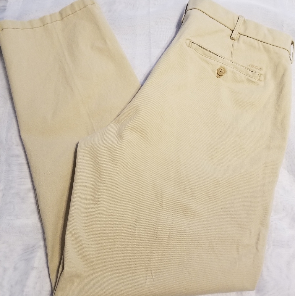 Men's Izod khaki dress pants